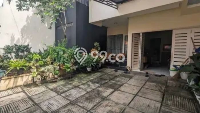 Rumah Elit Modern Tanpa Renovasi di Kemanggisan Jakarta Barat Rumah Elit Modern Tanpa Renovasi di Kemanggisan Jakarta Barat