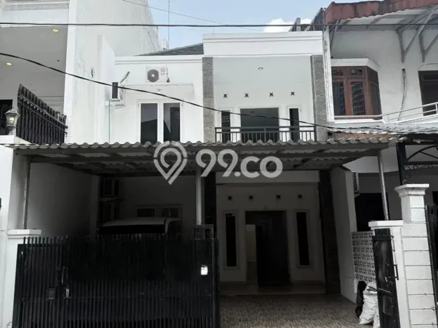 Rumah Luxury Modern Tanpa Renovasi di Pondok Indah Jakarta Selatan Rumah Luxury Modern Tanpa Renovasi di Pondok Indah Jakarta Selatan