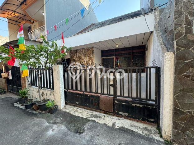 Rumah Modern 4 KT di Tanjung Duren Jakarta Barat Semi Furnished Rumah Modern 4 KT di Tanjung Duren Jakarta Barat Semi Furnished