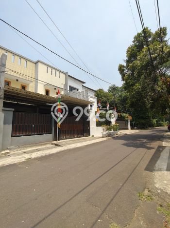 Ready to Use! Luxury House LT 126m2 Desain Elegan di Bendungan Hilir Ready to Use! Luxury House LT 126m2 Desain Elegan di Bendungan Hilir