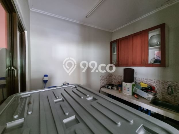Rumah Modern 3 KT di Bintaro Tangerang Selatan Semi Furnished Rumah Modern 3 KT di Bintaro Tangerang Selatan Semi Furnished