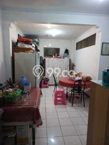 Rumah Modern Cantik 3 KT Bisa Langsung Pindah di Kembangan Rumah Modern Cantik 3 KT Bisa Langsung Pindah di Kembangan