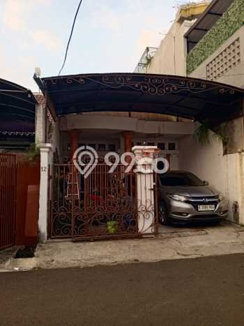 Jual Rumah Bagus Siap Huni LB 100m2 di Kebon Jeruk, Jakarta Barat Jual Rumah Bagus Siap Huni LB 100m2 di Kebon Jeruk, Jakarta Barat