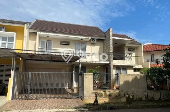 Rumah Elit LB 255m2 Siap Huni Desain Elegan di Sektor 9-Bintaro, Tangerang Selatan Rumah Elit LB 255m2 Siap Huni Desain Elegan di Sektor 9-Bintaro, Tangerang Selatan