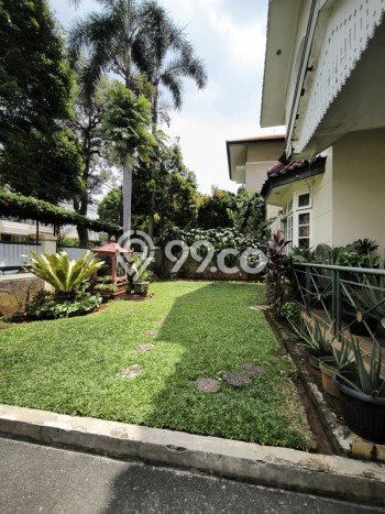 Hunian Eksklusif Siap Huni LT 366m2 di Kebayoran Baru, Jakarta Selatan Hunian Eksklusif Siap Huni LT 366m2 di Kebayoran Baru, Jakarta Selatan