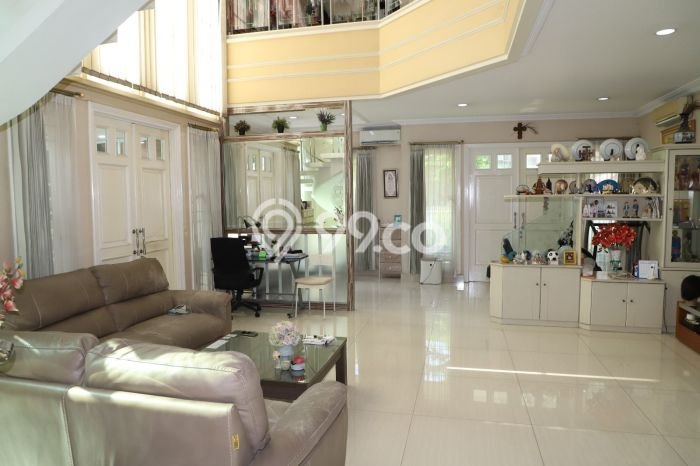 Dijual Rumah Premium dengan Fasilitas Sekitar Lengkap di Kembangan, Jakarta Barat Dijual Rumah Premium dengan Fasilitas Sekitar Lengkap di Kembangan, Jakarta Barat
