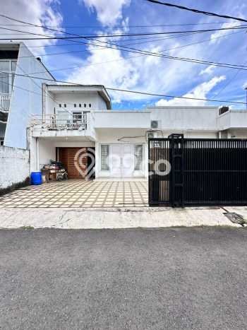For Sale! Premium House LT 296m2 Desain Modern di Tanah Kusir For Sale! Premium House LT 296m2 Desain Modern di Tanah Kusir