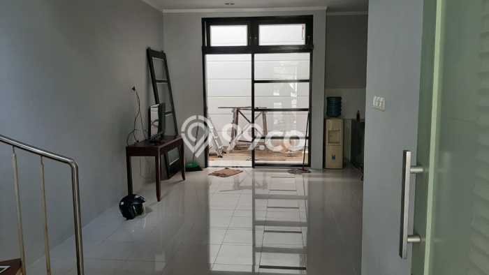 Dijual Cepat Rumah Bagus Siap Huni LB 125m2 di Ciputat Timur, Tangerang Selatan Dijual Cepat Rumah Bagus Siap Huni LB 125m2 di Ciputat Timur, Tangerang Selatan