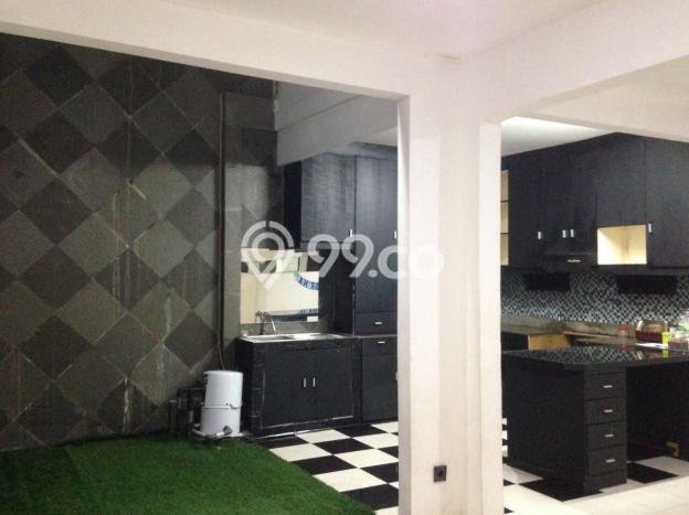 Dijual Rumah 4 Kamar Lokasi Ideal Bagus dan Strategis di Kembangan Dijual Rumah 4 Kamar Lokasi Ideal Bagus dan Strategis di Kembangan