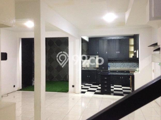 Dijual Rumah 4 Kamar Lokasi Ideal Bagus dan Strategis di Kembangan Dijual Rumah 4 Kamar Lokasi Ideal Bagus dan Strategis di Kembangan