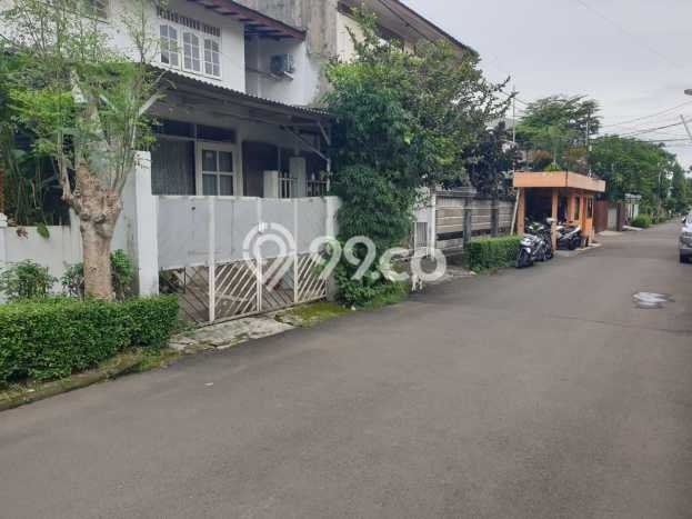 Rumah Modern 3 KT di Sektor 2 - Bintaro Jakarta Selatan Semi Furnished Rumah Modern 3 KT di Sektor 2 - Bintaro Jakarta Selatan Semi Furnished