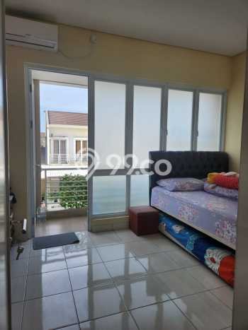 For Sale Rumah 5 Kamar Lokasi Ideal Nyaman dan Strategis di Ciputat For Sale Rumah 5 Kamar Lokasi Ideal Nyaman dan Strategis di Ciputat