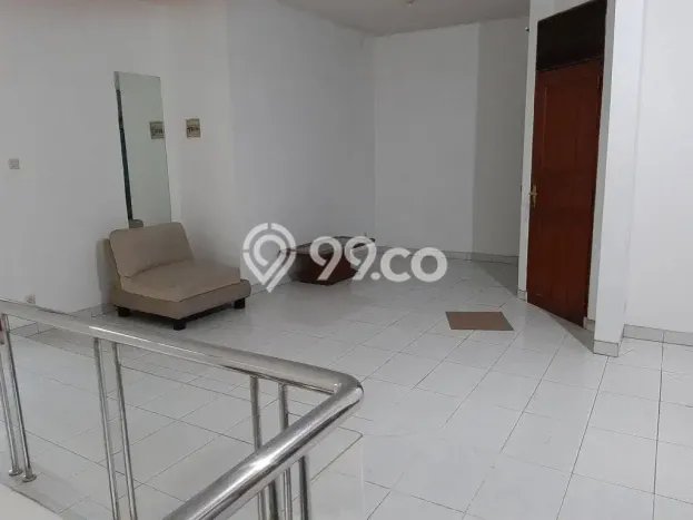 Siap Huni Rumah Mewah 6 Kamar di Kembangan Dekat ke Mana Pun Siap Huni Rumah Mewah 6 Kamar di Kembangan Dekat ke Mana Pun