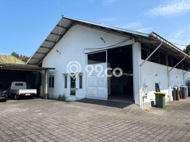 Gudang Bagus Dijual LB 700m2 Lokasi Strategis Badung Area Cocok untuk Berbisnis Gudang Bagus Dijual LB 700m2 Lokasi Strategis Badung Area Cocok untuk Berbisnis