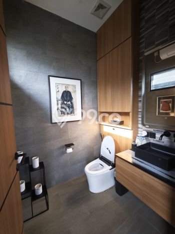 LOKASI STRATEGIS! Vila Kawasan , Dimensi 545m2m², Akses ke pusat kota LOKASI STRATEGIS! Vila Kawasan , Dimensi 545m2m², Akses ke pusat kota