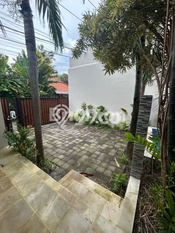 Vila Strategis Kawasan , Luas 150m2m², Lingkungan Asri Vila Strategis Kawasan , Luas 150m2m², Lingkungan Asri