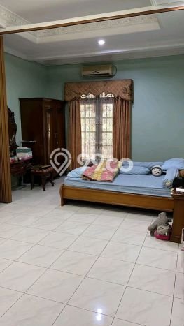 Jual Rumah Mewah Megah Dengan View Eksklusif di Meruya, Jakarta Barat Jual Rumah Mewah Megah Dengan View Eksklusif di Meruya, Jakarta Barat