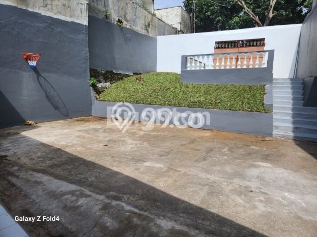 Rumah Modern Cantik 3 KT Siap Huni di Banyumanik Rumah Modern Cantik 3 KT Siap Huni di Banyumanik