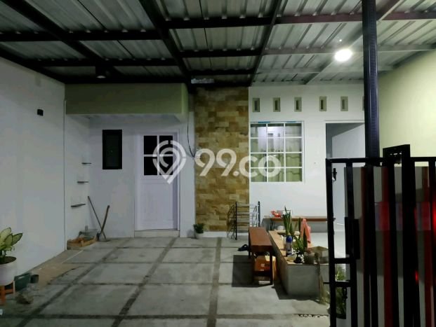 Siap Huni Rumah Minimalis & Modern LB 120m2 di Pudak Payung Siap Huni Rumah Minimalis & Modern LB 120m2 di Pudak Payung