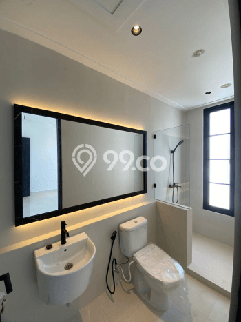 Rumah Mewah Dijual LT 152m2 di Rungkut, Surabaya Rumah Mewah Dijual LT 152m2 di Rungkut, Surabaya