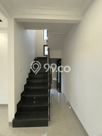 Hunian Mewah Dijual LT 153m2 di Rungkut, Surabaya Hunian Mewah Dijual LT 153m2 di Rungkut, Surabaya
