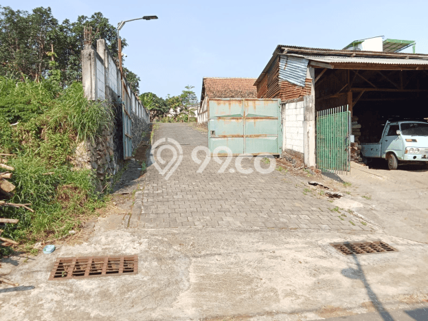 Vila Kawasan , Luas 5792m2m², Lingkungan Nyaman Vila Kawasan , Luas 5792m2m², Lingkungan Nyaman