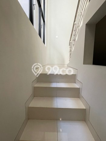 Hunian Eksklusif Siap Huni LT 135m2 di Sukolilo, Surabaya Hunian Eksklusif Siap Huni LT 135m2 di Sukolilo, Surabaya