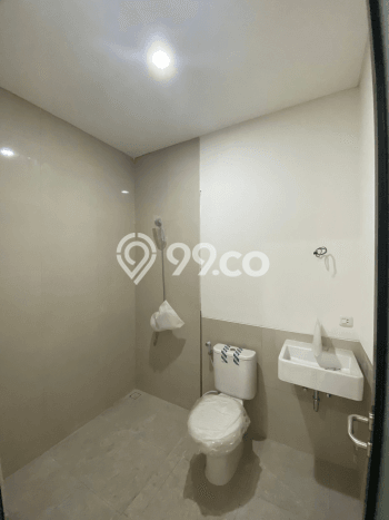 For Sale! Luxury House LT 140m2 Desain Elegan di Pondok Tjandra For Sale! Luxury House LT 140m2 Desain Elegan di Pondok Tjandra