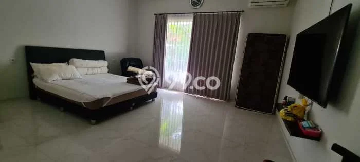 Siap Huni Hunian Elit 3 Kamar di Dukuh Pakis Dekat ke Mana Pun Siap Huni Hunian Elit 3 Kamar di Dukuh Pakis Dekat ke Mana Pun