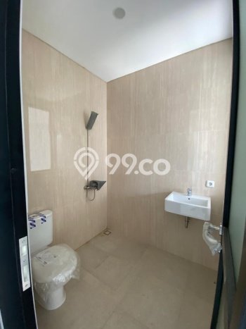 For Sale! Luxury House LT 200m2 Desain Modern di Pondok Tjandra For Sale! Luxury House LT 200m2 Desain Modern di Pondok Tjandra