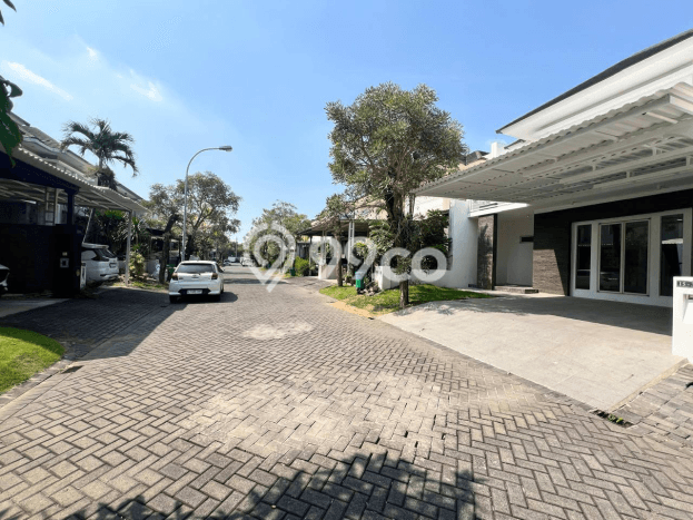 For Sale! Luxury House LT 180m2 Desain Modern di Wisata Bukit Mas For Sale! Luxury House LT 180m2 Desain Modern di Wisata Bukit Mas