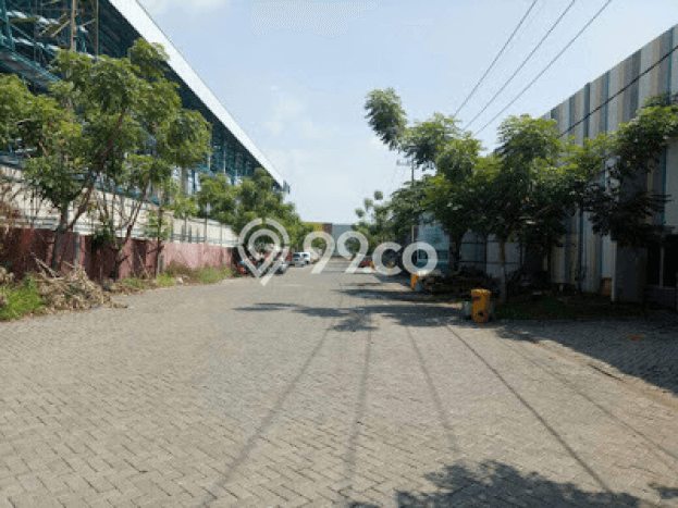 Gudang Area Niaga di Sidoarjo, Luas 360m2m², Siap Usaha Gudang Area Niaga di Sidoarjo, Luas 360m2m², Siap Usaha
