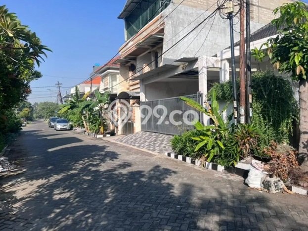Dijual Rumah Premium dengan Fasilitas Sekitar Komplit di Rungkut, Surabaya Dijual Rumah Premium dengan Fasilitas Sekitar Komplit di Rungkut, Surabaya