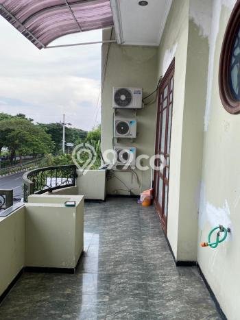 Dijual Rumah Premium dengan Fasilitas Sekitar Lengkap di Rungkut, Surabaya Dijual Rumah Premium dengan Fasilitas Sekitar Lengkap di Rungkut, Surabaya