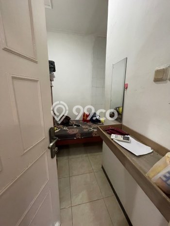 Rumah Kost untuk Dijual di Genteng dengan 7 KT, 7 KM, Luas 100m2 Rumah Kost untuk Dijual di Genteng dengan 7 KT, 7 KM, Luas 100m2