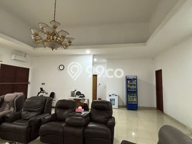 Dijual Rumah Luas Megah Dengan View Cantik di Cipinang, Jakarta Timur Dijual Rumah Luas Megah Dengan View Cantik di Cipinang, Jakarta Timur