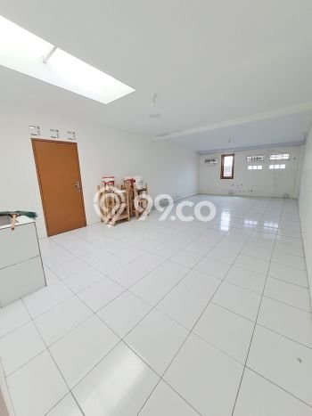 Jual Rumah Favorit Siap Huni LB 200m2 di Bojongloa Kidul, Bandung Jual Rumah Favorit Siap Huni LB 200m2 di Bojongloa Kidul, Bandung
