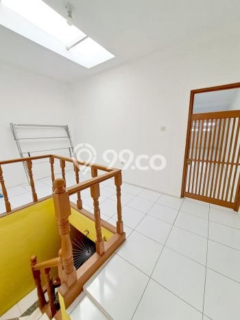 Jual Rumah Favorit Siap Huni LB 200m2 di Bojongloa Kidul, Bandung Jual Rumah Favorit Siap Huni LB 200m2 di Bojongloa Kidul, Bandung