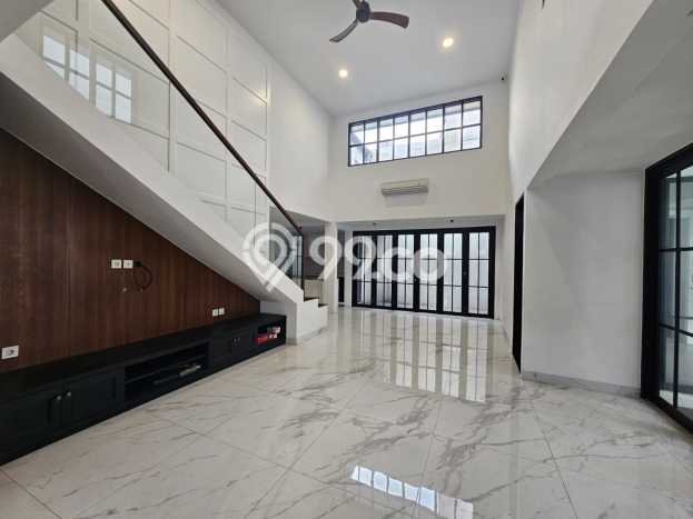 Dijual Rumah Luas Elegan Dengan View Eksklusif di Bintaro, Tangerang Selatan Dijual Rumah Luas Elegan Dengan View Eksklusif di Bintaro, Tangerang Selatan