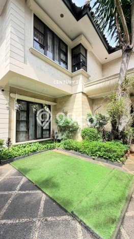 Siap Huni Hunian Elit 7 Kamar di Cilandak Dekat ke Mana Pun Siap Huni Hunian Elit 7 Kamar di Cilandak Dekat ke Mana Pun