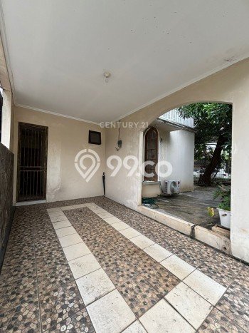 Rumah Elit LB 230m2 Siap Huni Desain Elegan di Bintaro, Jakarta Selatan Rumah Elit LB 230m2 Siap Huni Desain Elegan di Bintaro, Jakarta Selatan