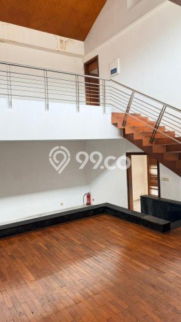 Hunian Mewah LB 348m2 Siap Huni Desain Elegan di Bendungan Hilir, Jakarta Pusat Hunian Mewah LB 348m2 Siap Huni Desain Elegan di Bendungan Hilir, Jakarta Pusat