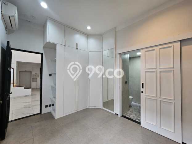 Dijual Rumah Luas Elegan Dengan View Eksklusif di Bintaro, Tangerang Selatan Dijual Rumah Luas Elegan Dengan View Eksklusif di Bintaro, Tangerang Selatan