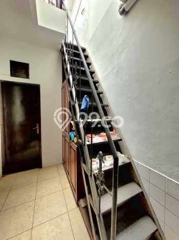 Ready to Use! Luxury House LT 180m2 Desain Modern di Bintaro Ready to Use! Luxury House LT 180m2 Desain Modern di Bintaro