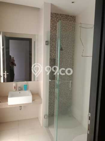 Ready to Use! Premium House LT 180m2 Desain Modern di Surabaya Kota Ready to Use! Premium House LT 180m2 Desain Modern di Surabaya Kota