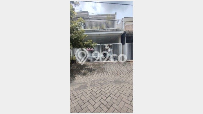 Rumah Mewah LB 100m2 Siap Huni Desain Elegan di Pondok Tjandra, Sidoarjo Rumah Mewah LB 100m2 Siap Huni Desain Elegan di Pondok Tjandra, Sidoarjo