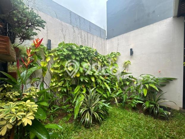 For Sale Hunian Rumah Terawat 3 KT di Grand Wisata, Bekasi For Sale Hunian Rumah Terawat 3 KT di Grand Wisata, Bekasi