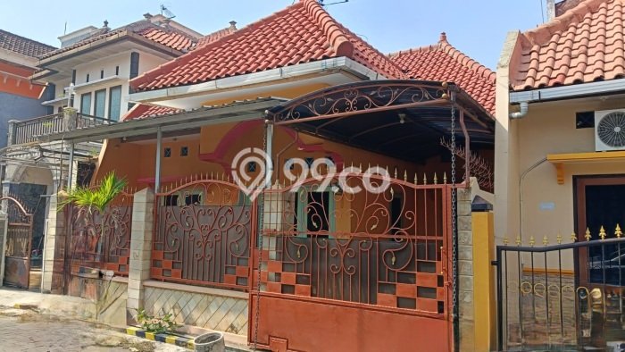 For Sale Rumah 3 Kamar Lokasi Ideal Bagus dan Strategis di Sukun For Sale Rumah 3 Kamar Lokasi Ideal Bagus dan Strategis di Sukun