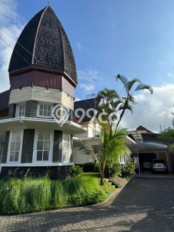 Jual Rumah Luas Megah Dengan View Cantik di Oro-Oro Dowo, Malang Jual Rumah Luas Megah Dengan View Cantik di Oro-Oro Dowo, Malang