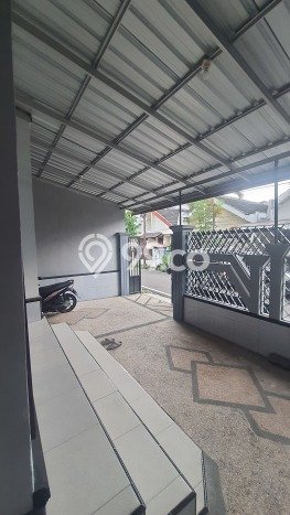 Disewakan! Rumah 4 Kamar Tidur &
2 Kamar Mandi di Tidar, Malang Disewakan! Rumah 4 Kamar Tidur &
2 Kamar Mandi di Tidar, Malang